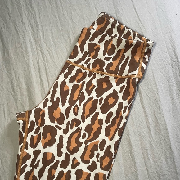Yelete Active Leggings | NEVER WORN! - Picture 3 of 6